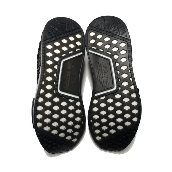 stlt primeknit shoes